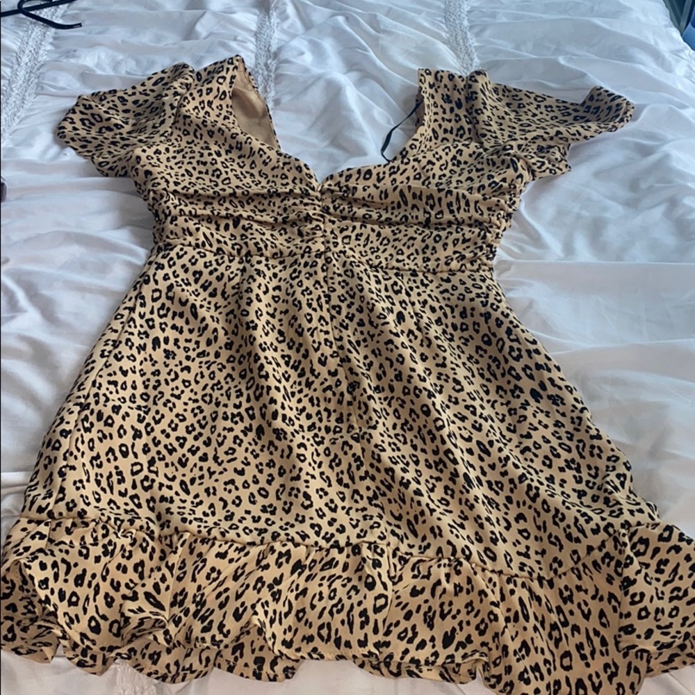 Forever 21 cheetah print short sleeved dress - Picture 4 of 6